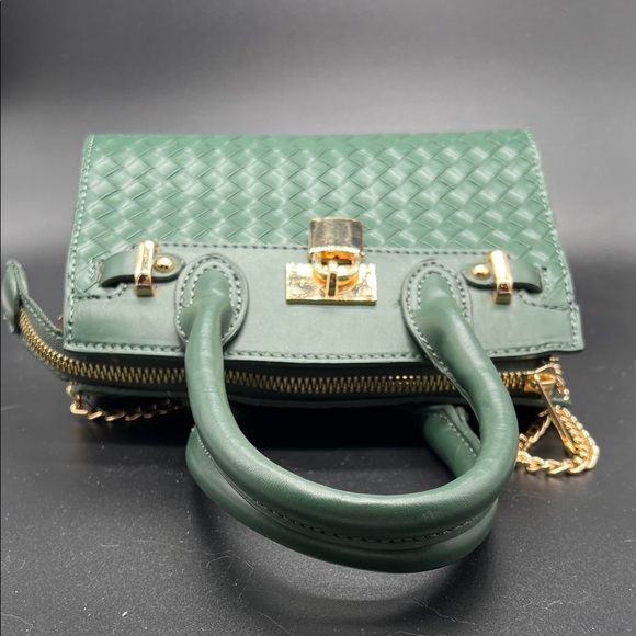 Green Leather Kelly Satchel Bag with Gold Accents - Picture 8 of 10